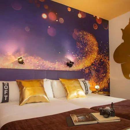Casual Del Cine Hotel